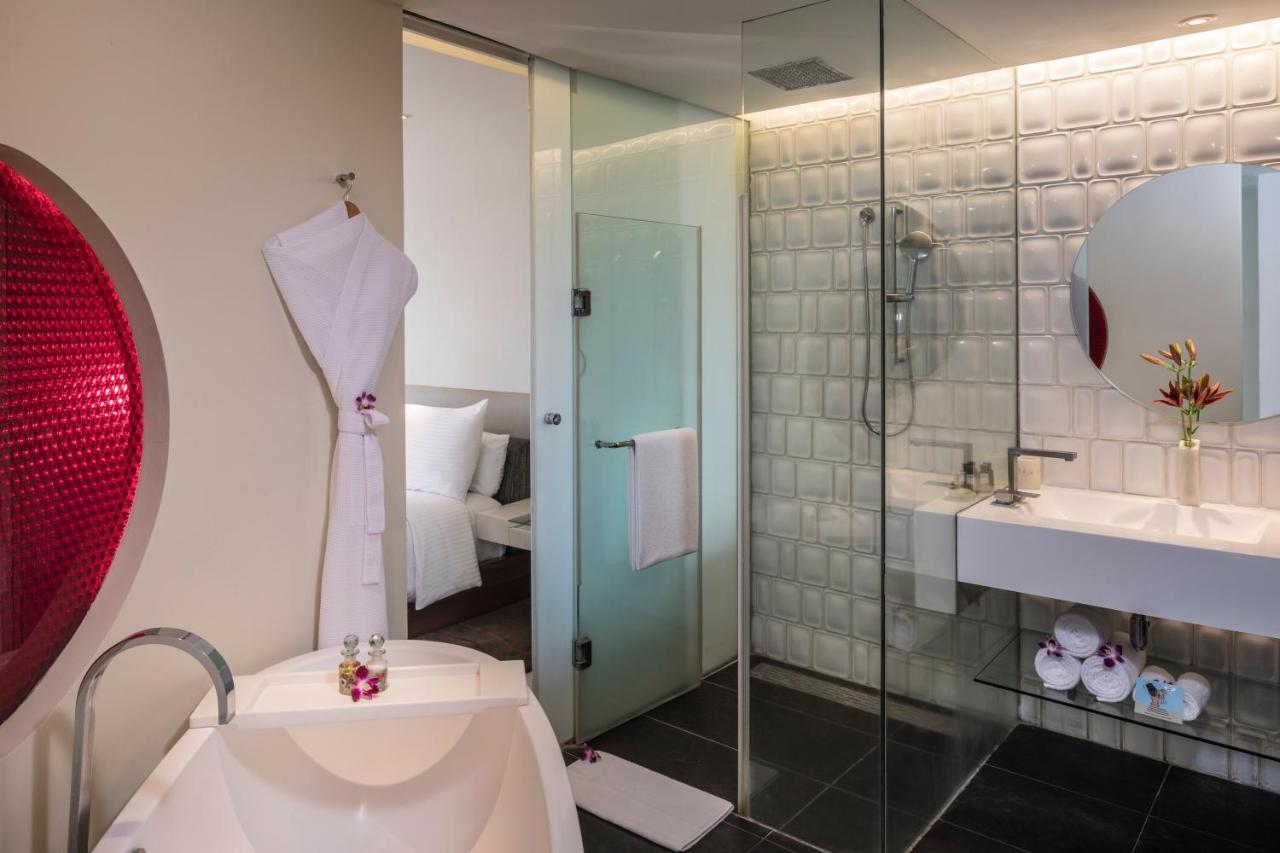 Luxury Double or Twin Room  (20% off on session of Spa ,15% Off on Laundry service ,Complimentary Welcome Drink on arrival)