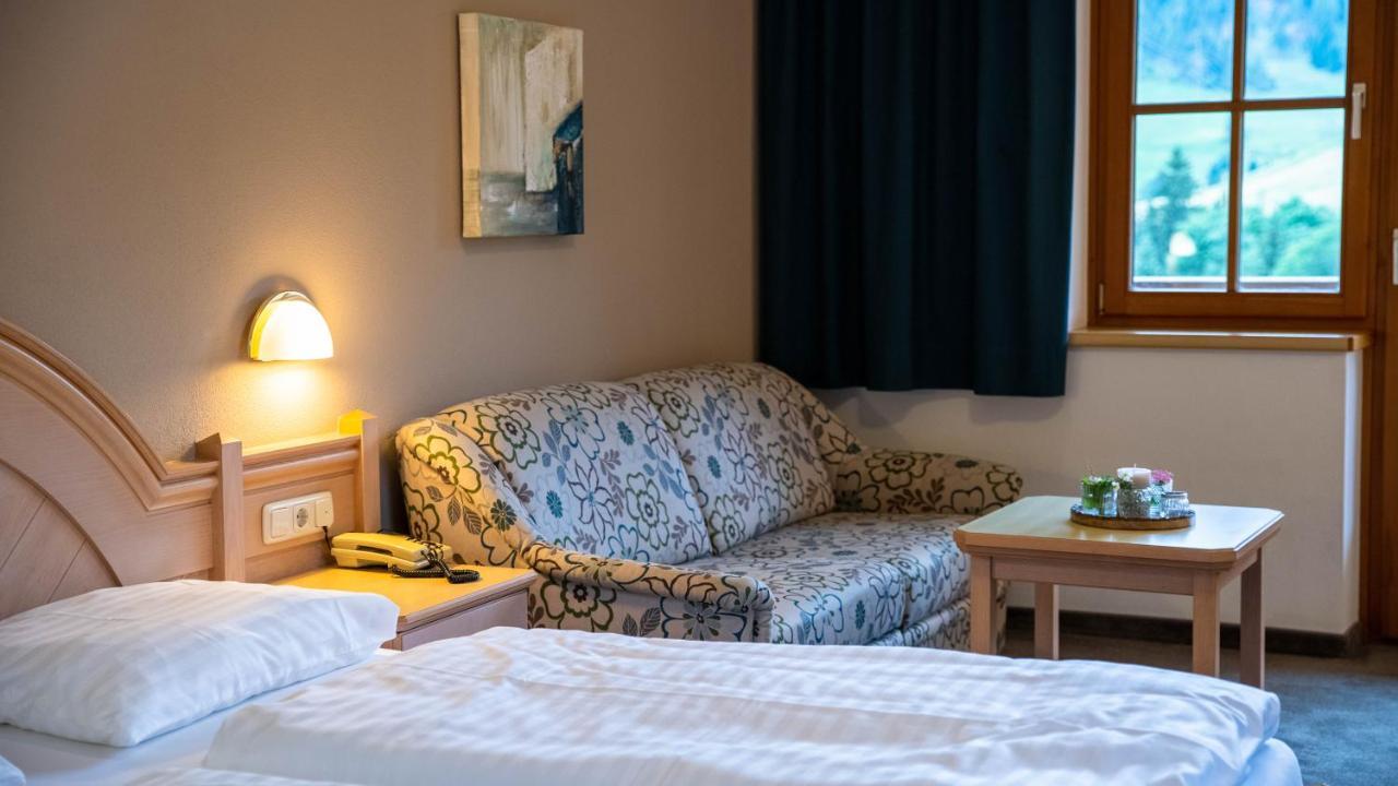 Familienzimmer mit Balkon (2 Erwachsene + 2 Kinder)