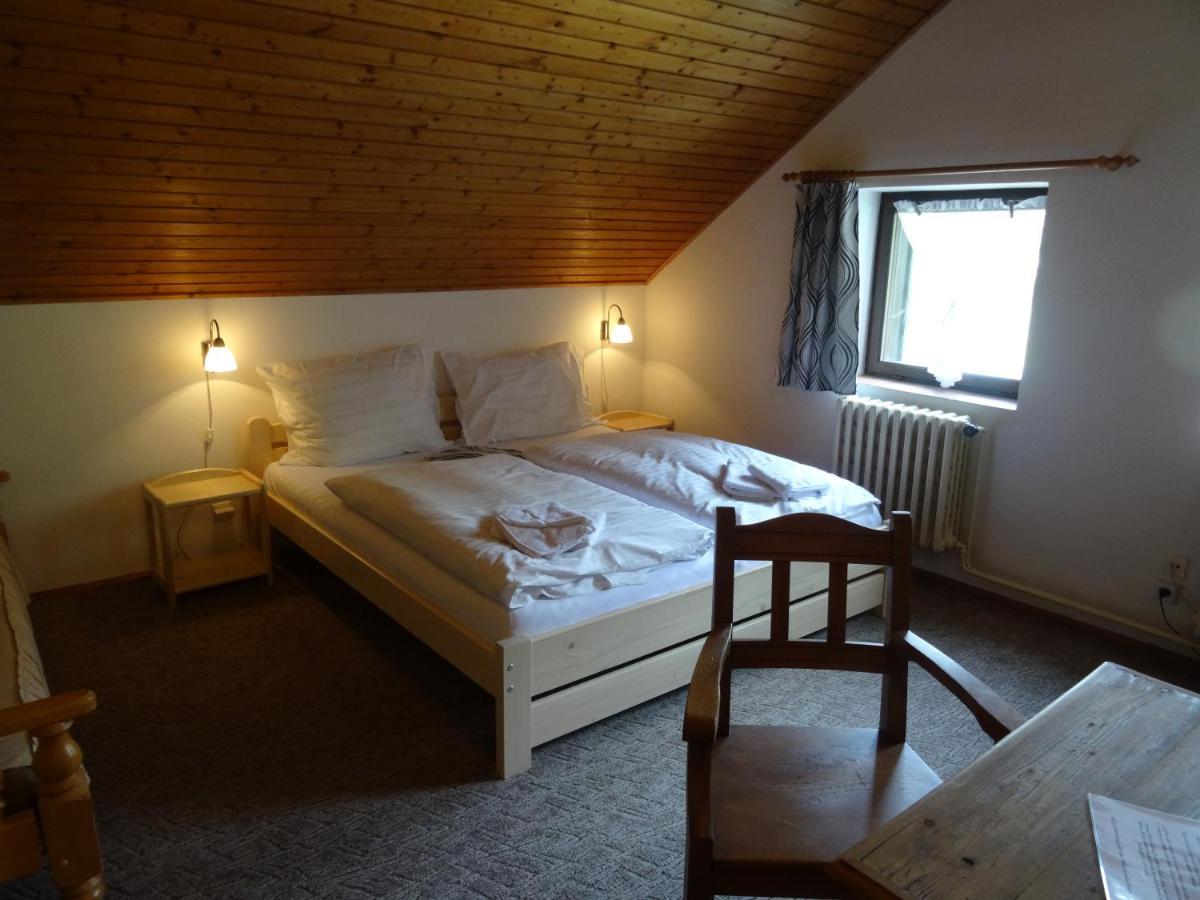 Standard Doppel- oder Zweibettzimmer