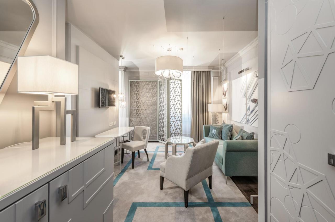 Design Suite by J.V.