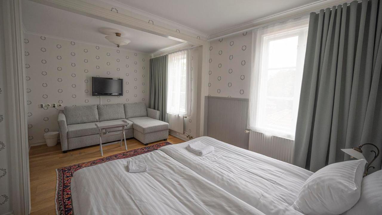 Economy Family Room (100m from the main building)