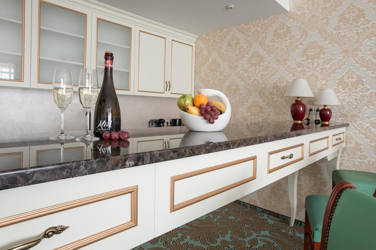 Superior Suite