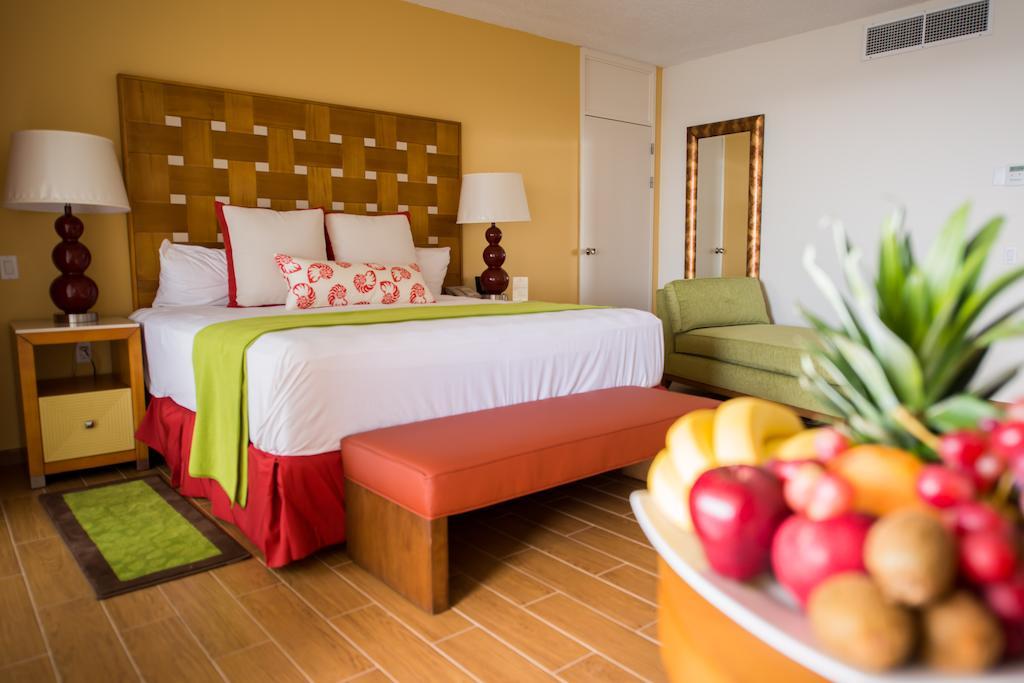 Deluxe Zimmer mit Kingsize-Bett und Meerblick - Sun Club