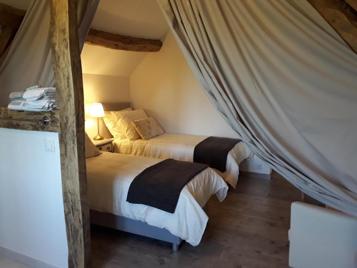Großes Zweibettzimmer
