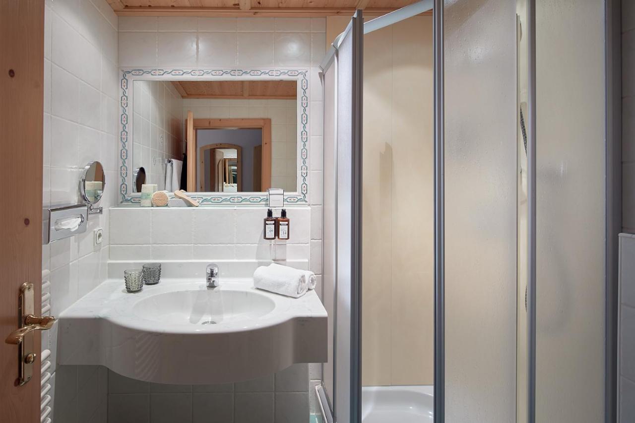 Doppelzimmer mit Balkon