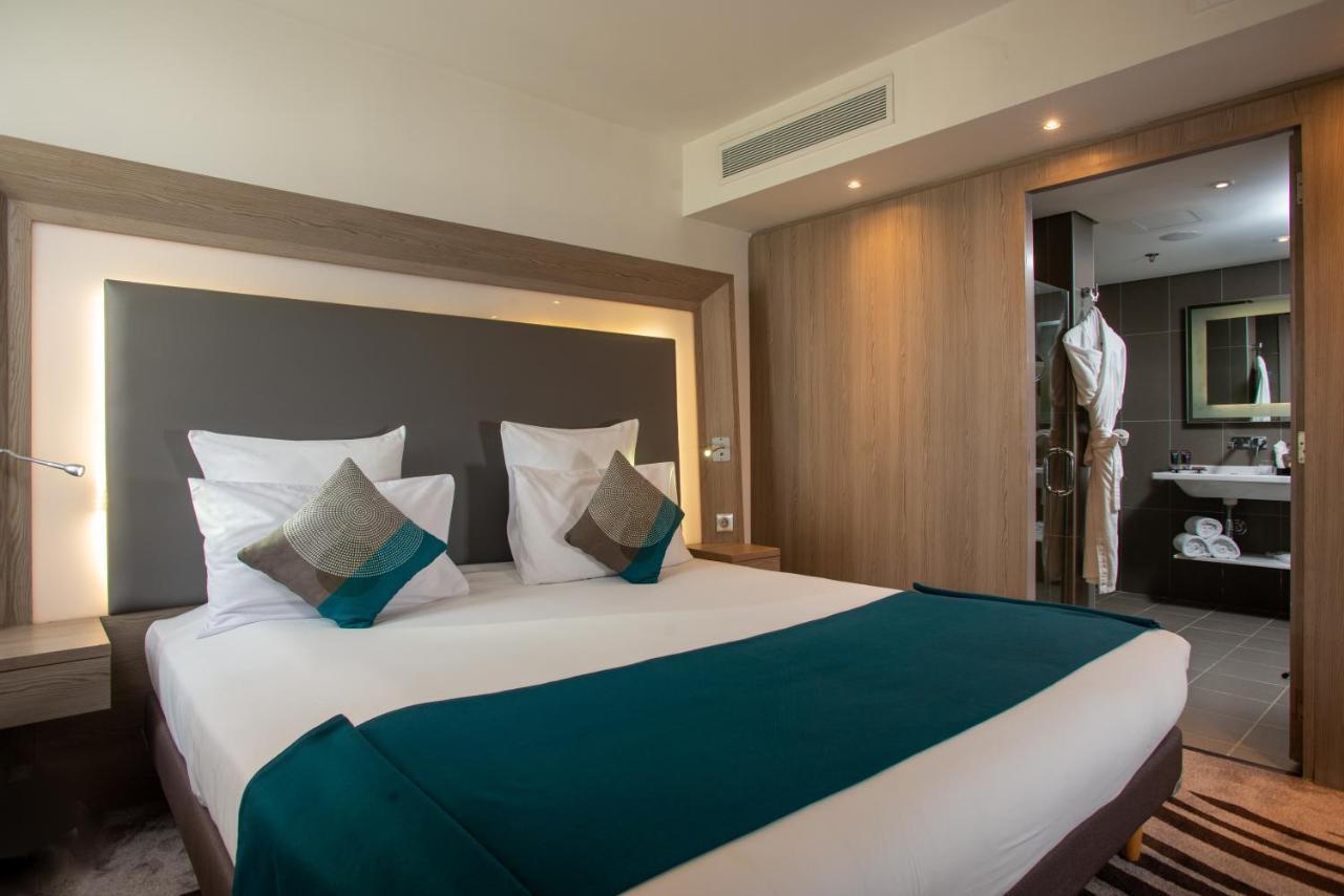 Suite mit Kingsize-Bett und Sofa
