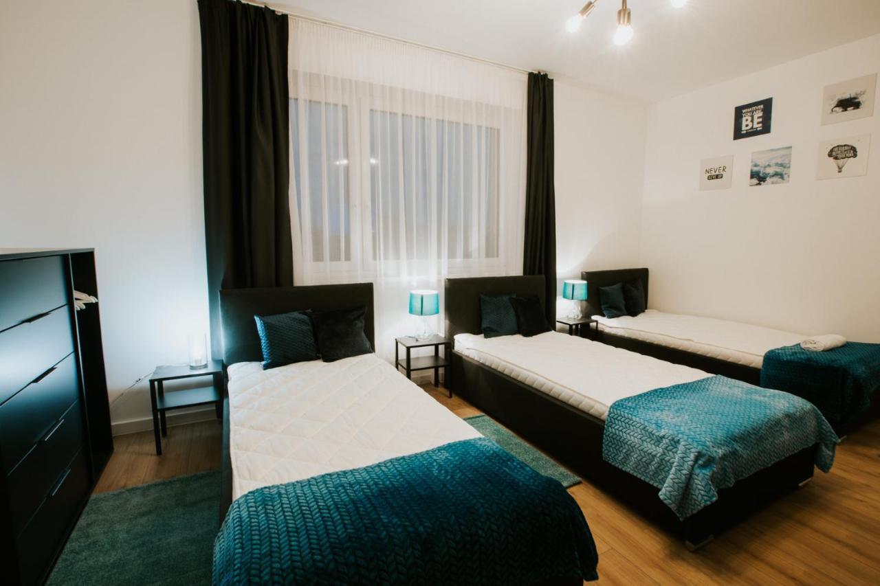 Dreibettzimmer mit eigenem Bad