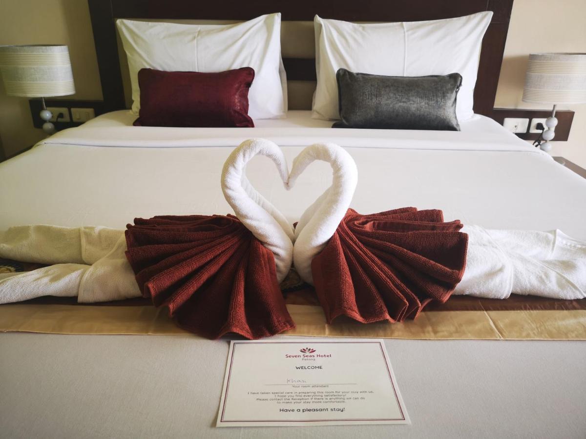 Deluxe Doppelzimmer mit Balkon und Poolblick