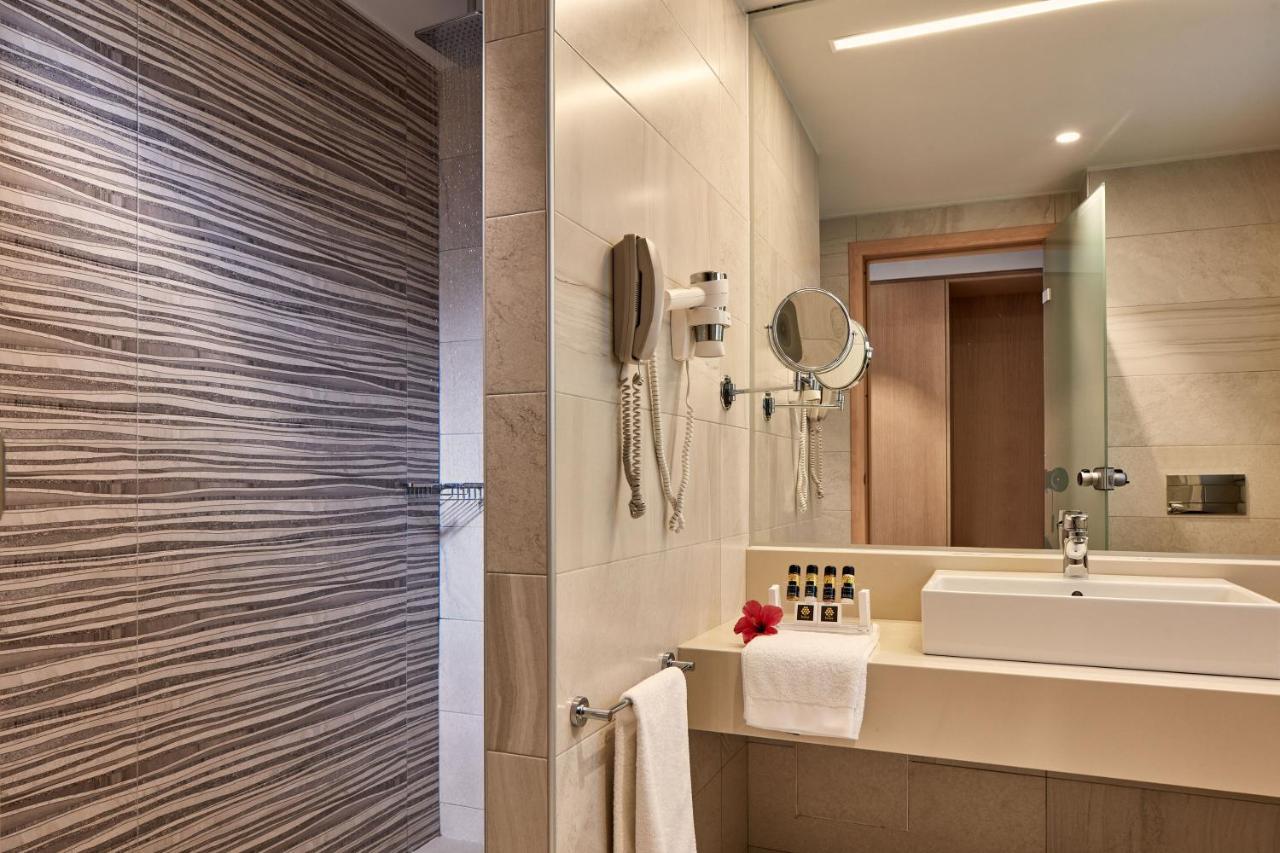 Doppelzimmer mit Meerblick und eigenem Pool