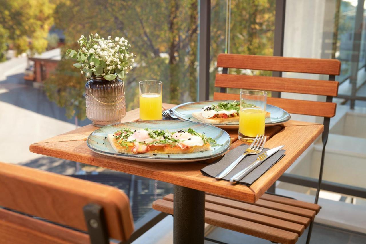 Standard Doppel- oder Zweibettzimmer mit Balkon – kostenloser Parkplatz
