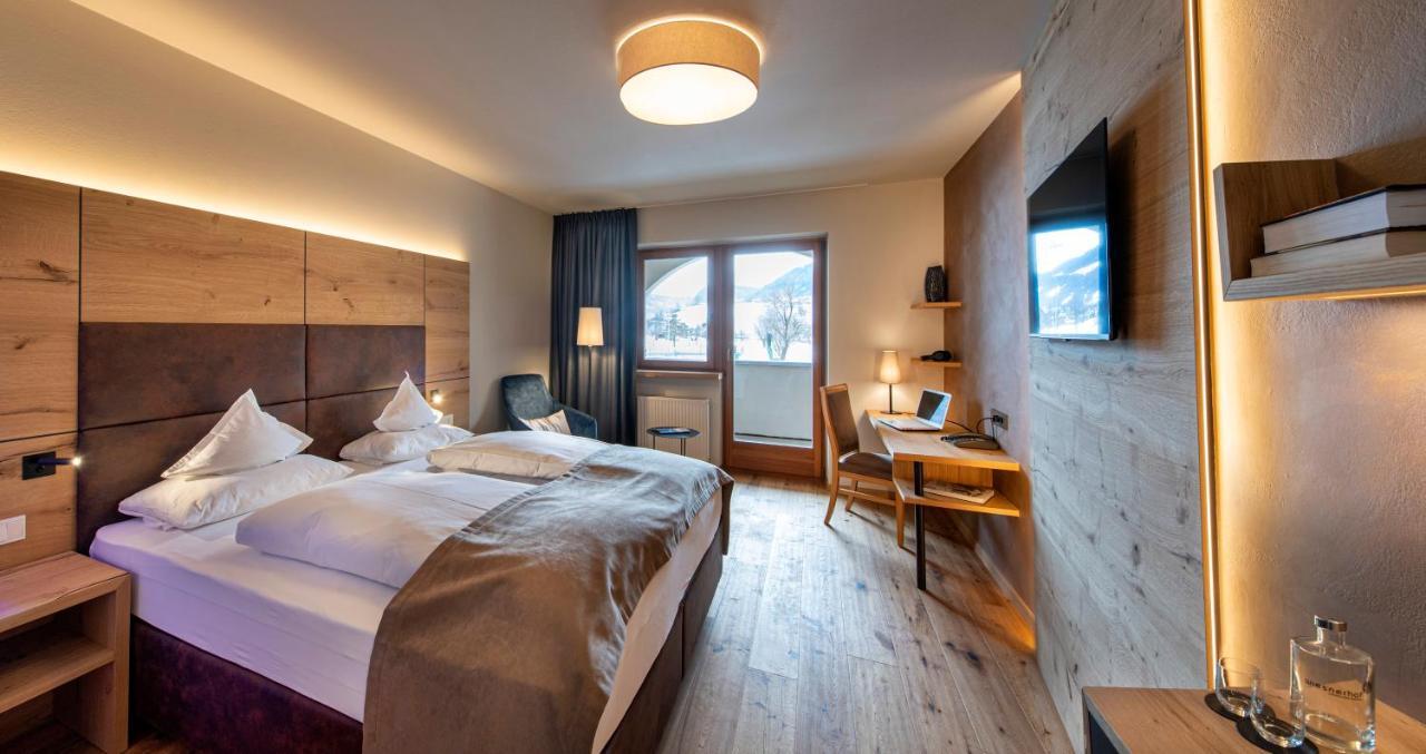 Doppelzimmer mit Balkon