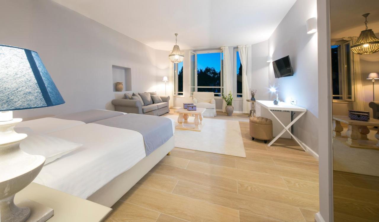 Deluxe Superior Junior Suite