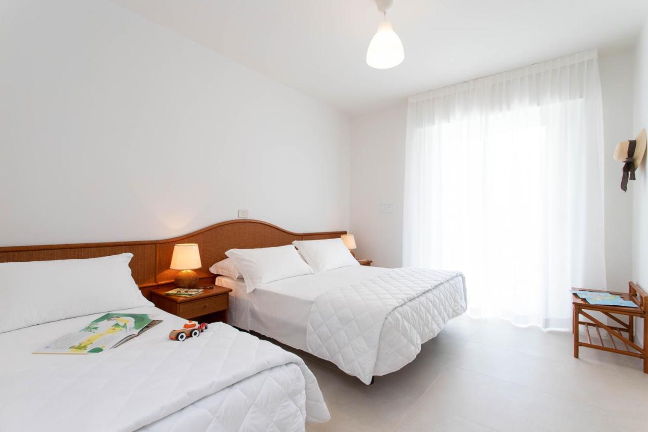 Vierbettzimmer mit Blick auf die Stadt