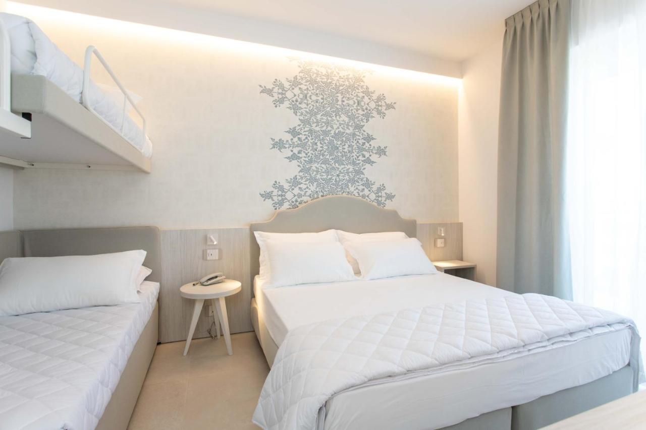 Superior Vierbettzimmer mit seitlichem Meerblick
