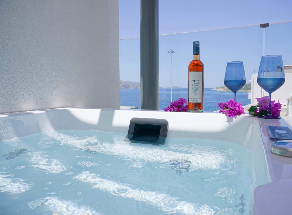 Queen Room with Spa Bath and Sea View