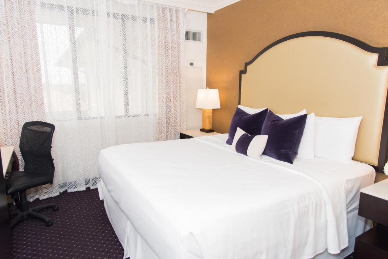 Standard King Room