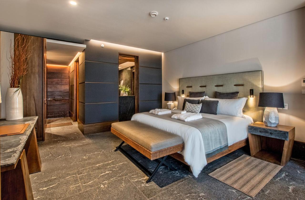Junior Suite mit Kinsize-Bett und Tropenblick