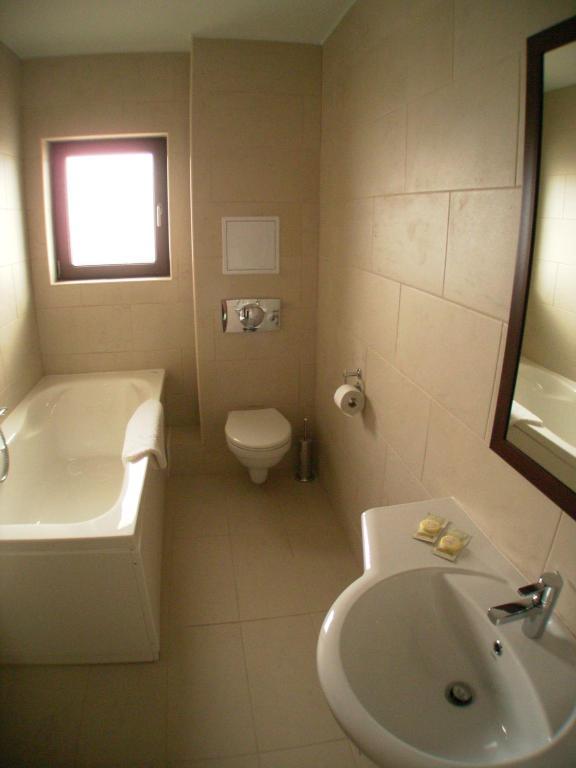 Familiensuite (2 Erwachsene + 2 Kinder bis 12 Jahre)