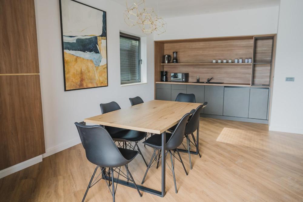 Apartment mit 2 Schlafzimmern und Balkon