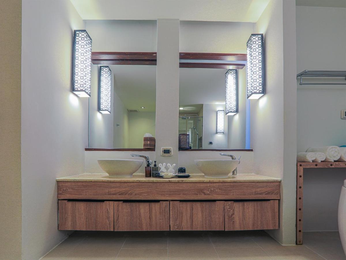Deluxe Doppelzimmer mit Poolblick