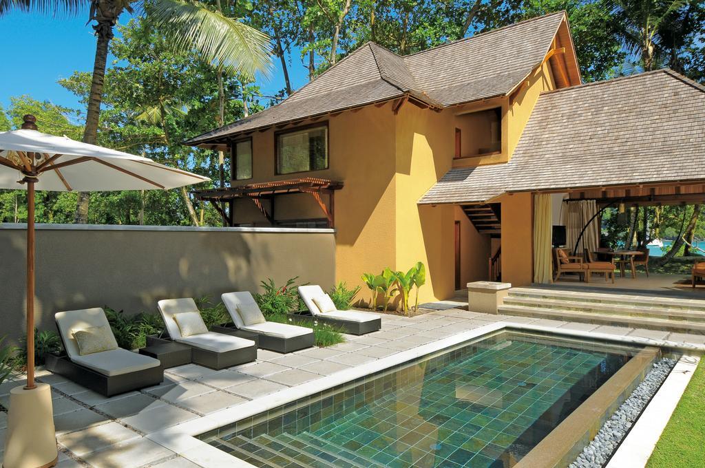 Strandvilla mit 2 Schlafzimmern und eigenem Pool