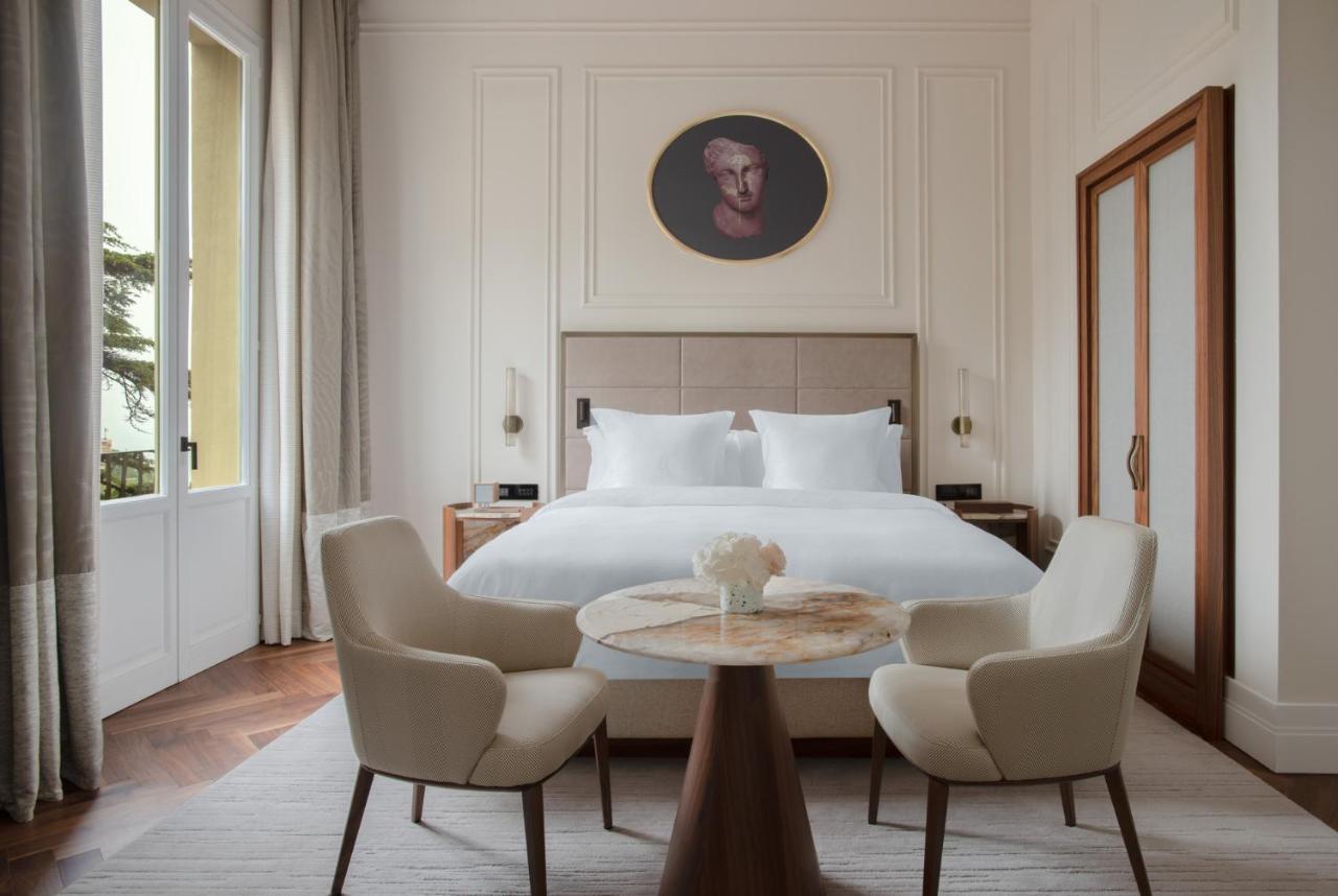 Deluxe Zimmer mit Kingsize-Bett