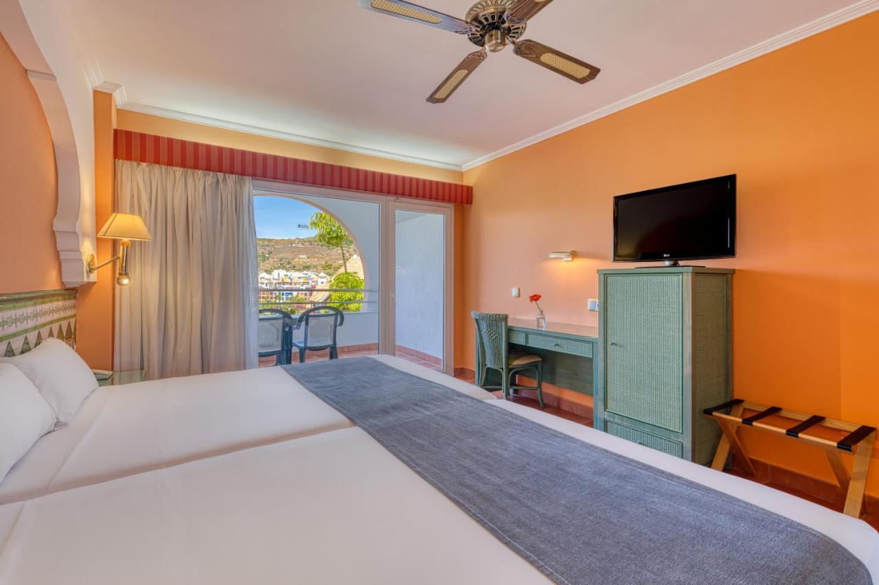 Deluxe Suite mit Whirlpool-Badewanne