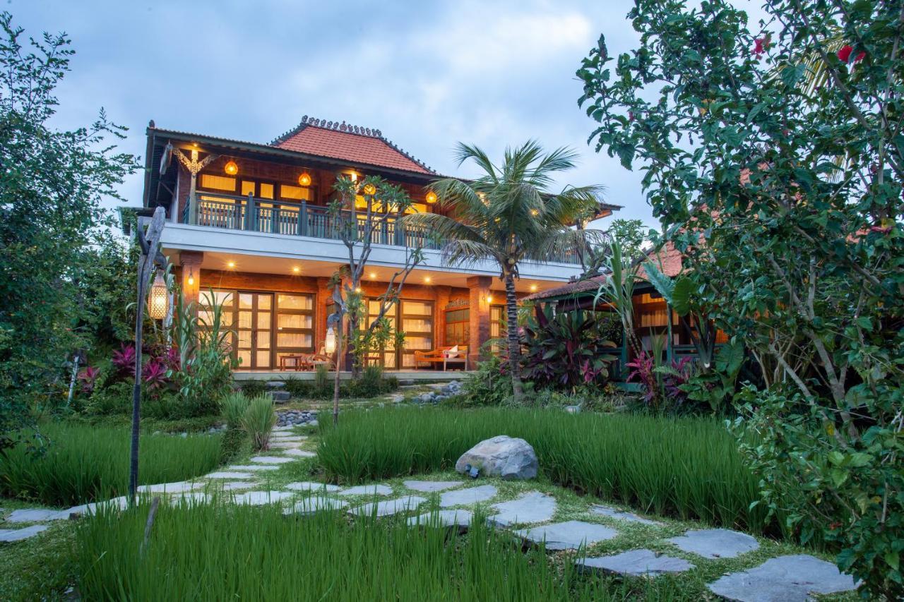 Arkananta Premier Suite with Rice Field View