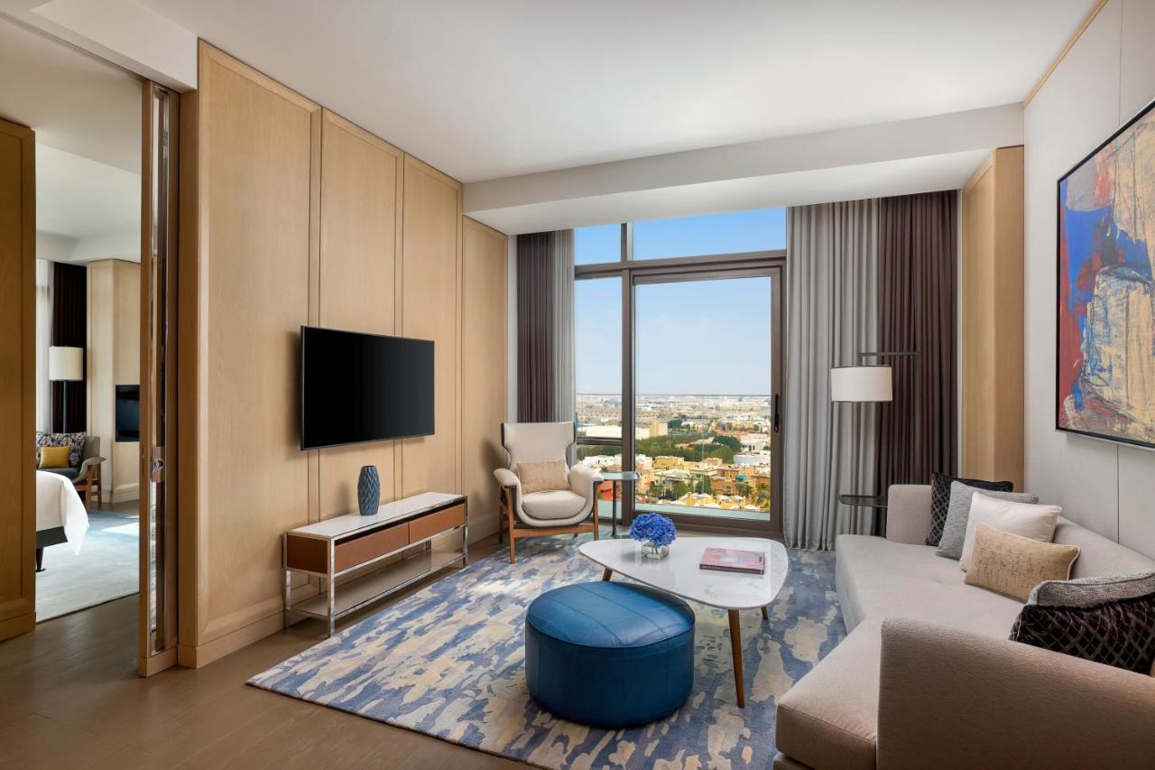 Horizon Suite City View King