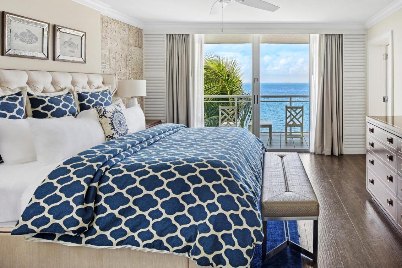 Penthouse mit einem Schlafzimmer und Balkon – Strandseite