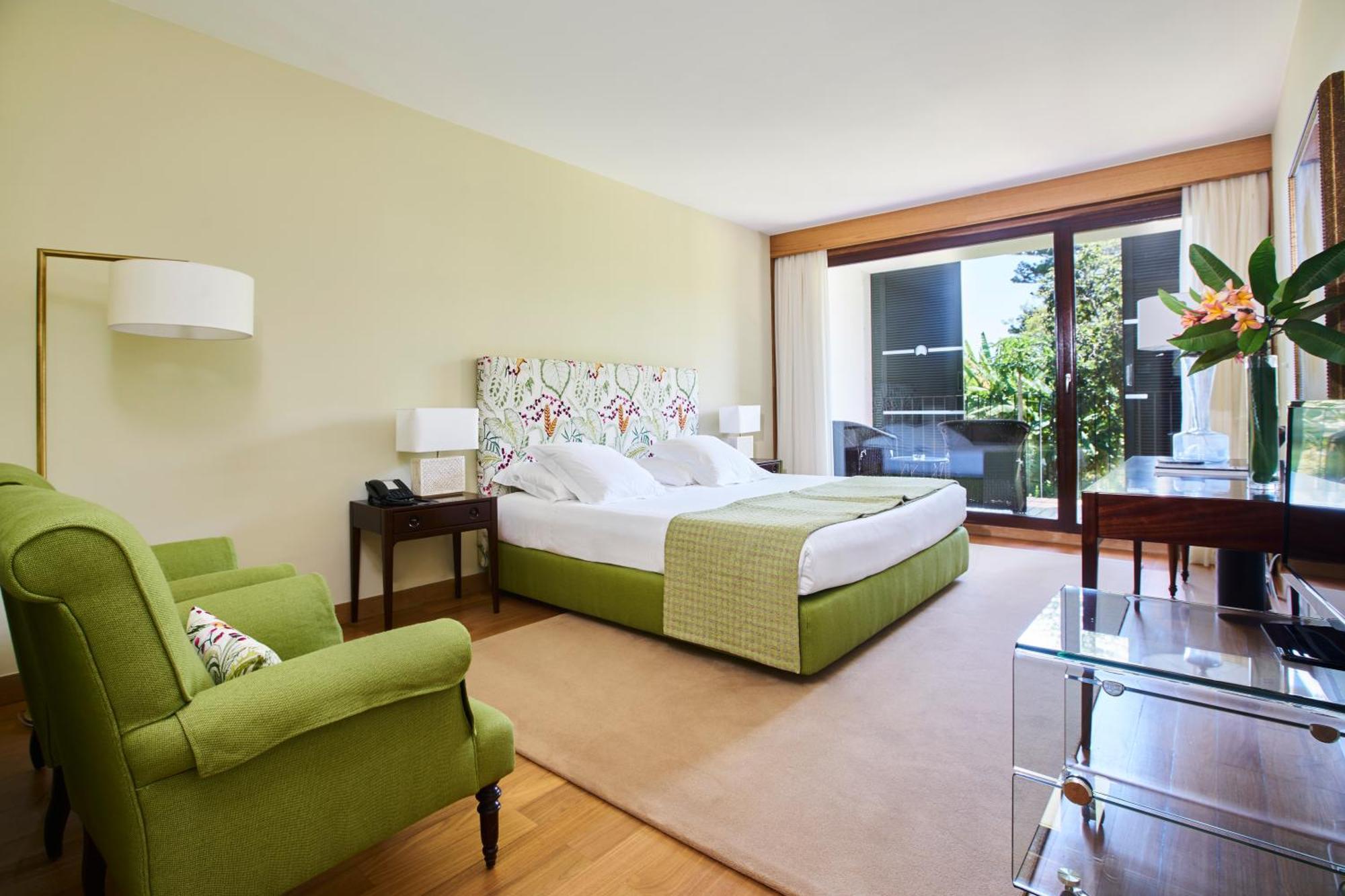 Deluxe Suite mit Blick auf den Garten