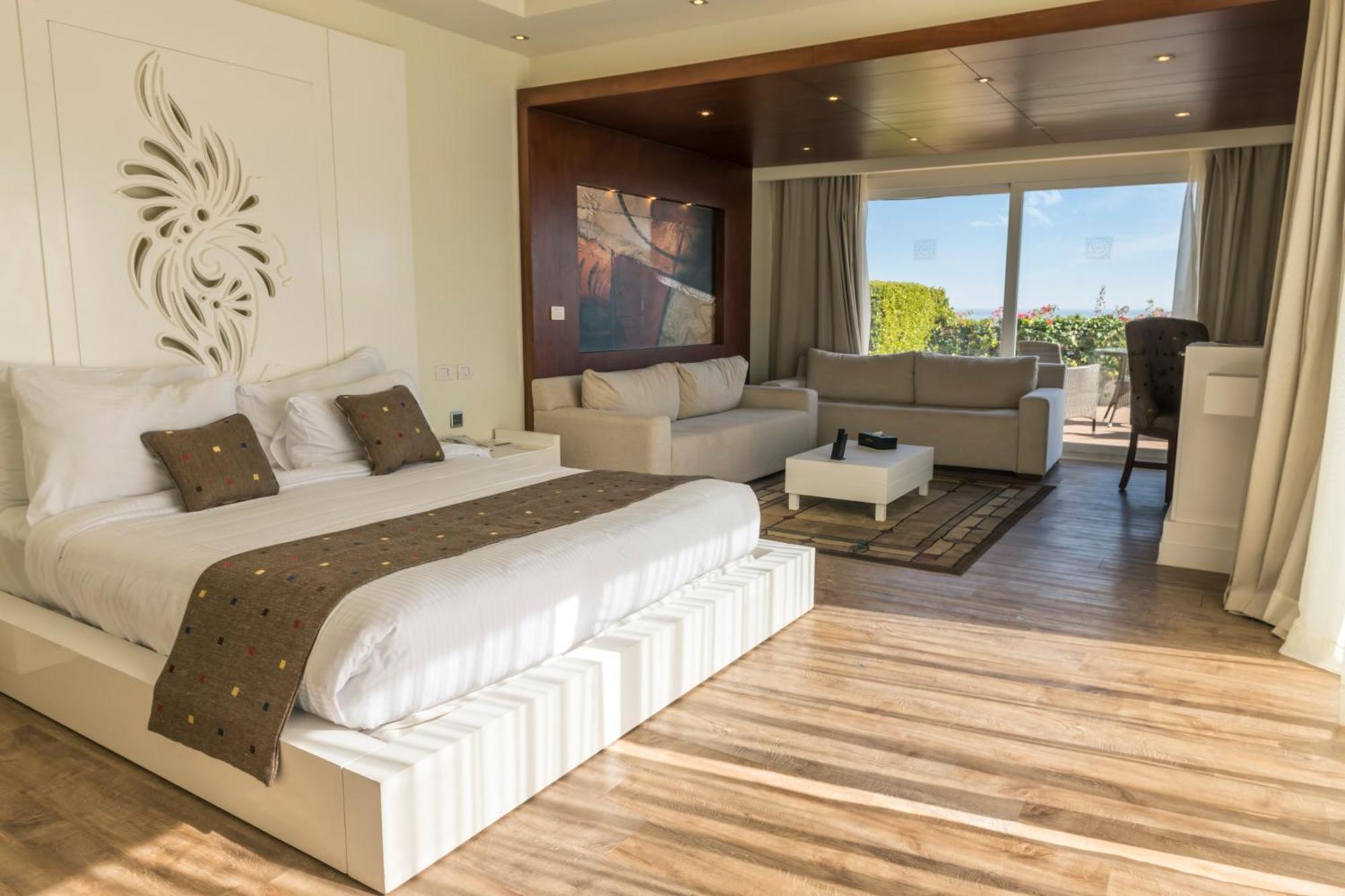 Executive Suite - Posh Club