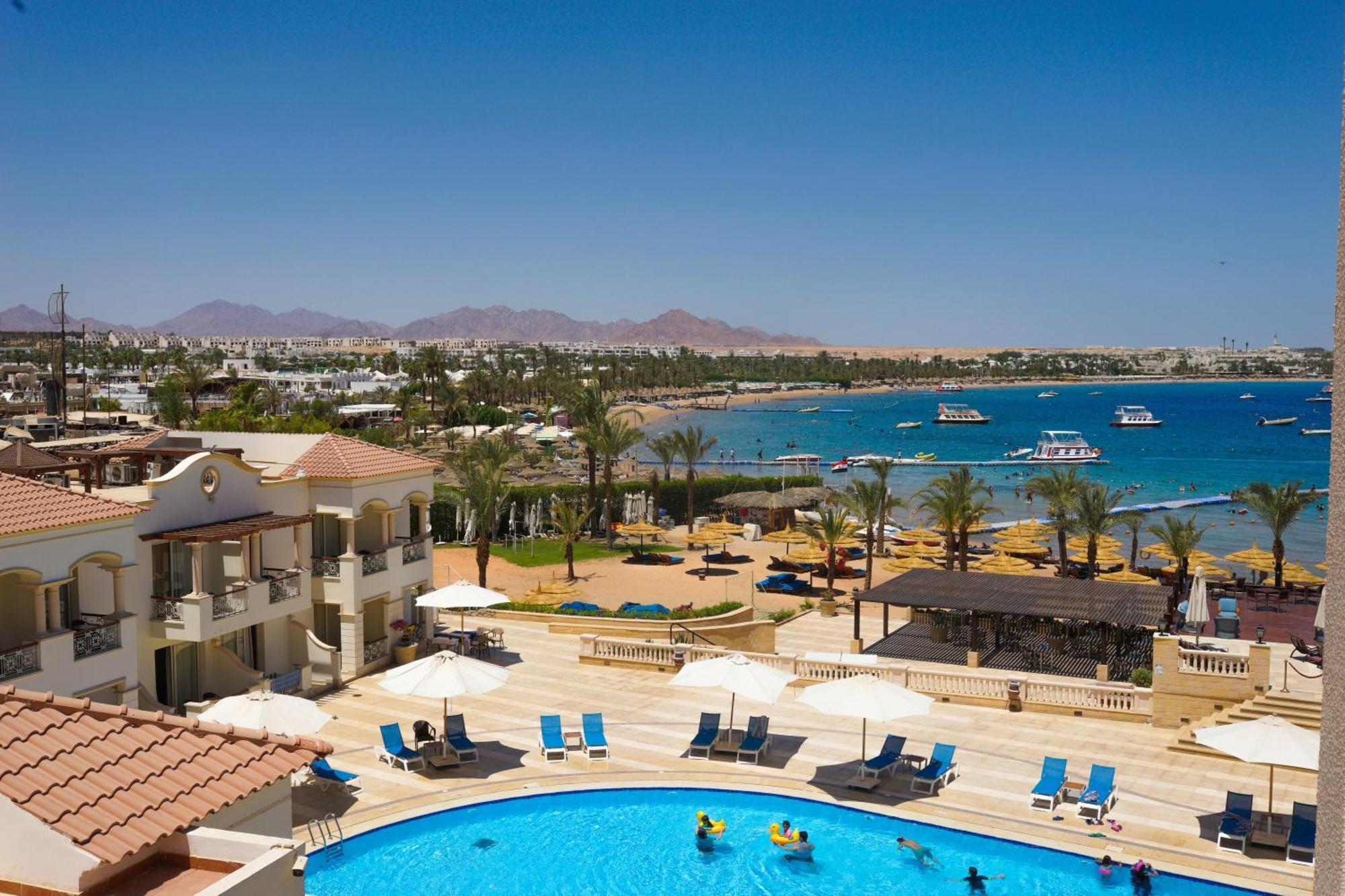 Royal Club Zimmer mit Pool- und Meerblick