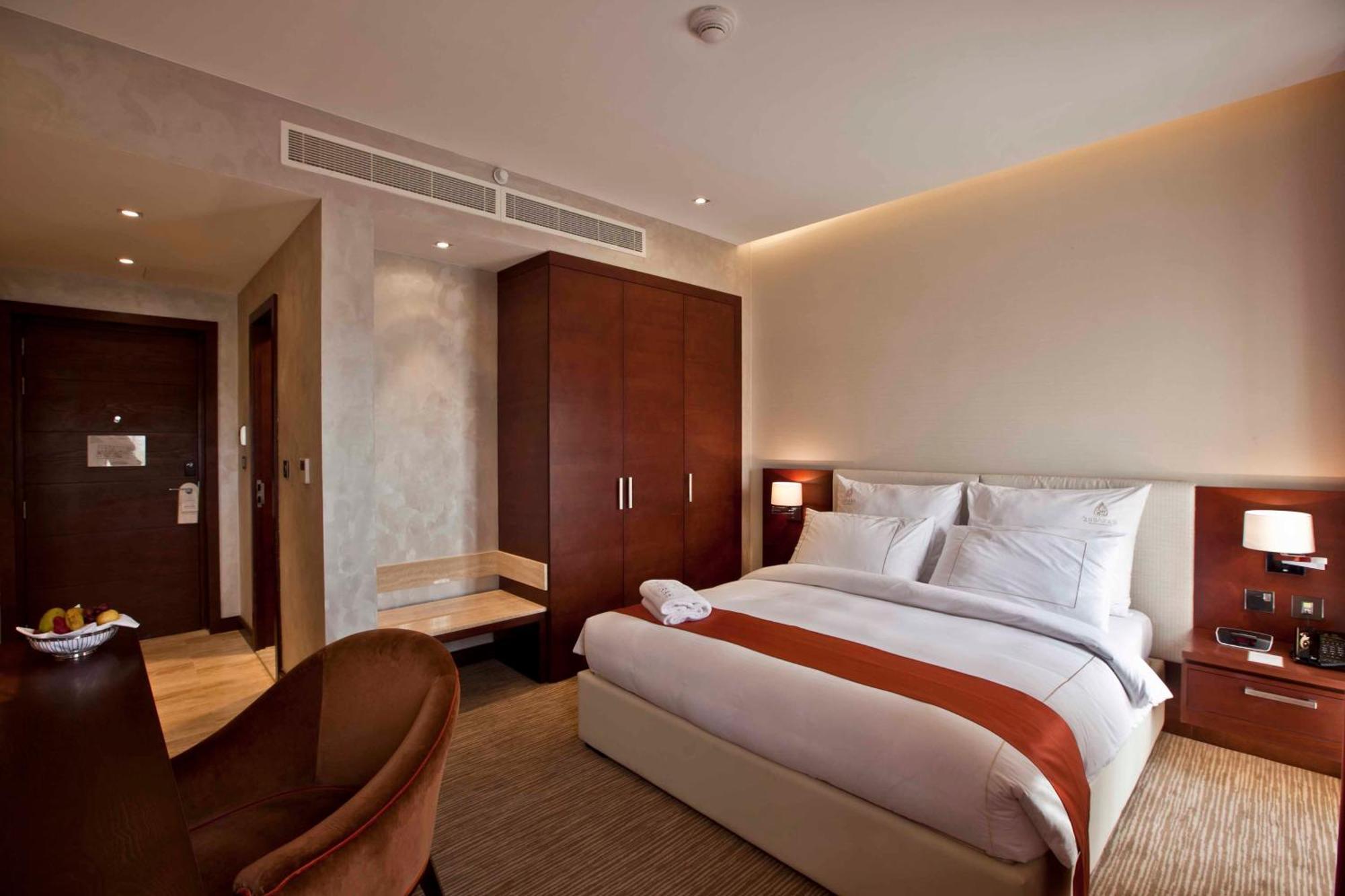 Classic Zimmer mit Kingsize-Bett