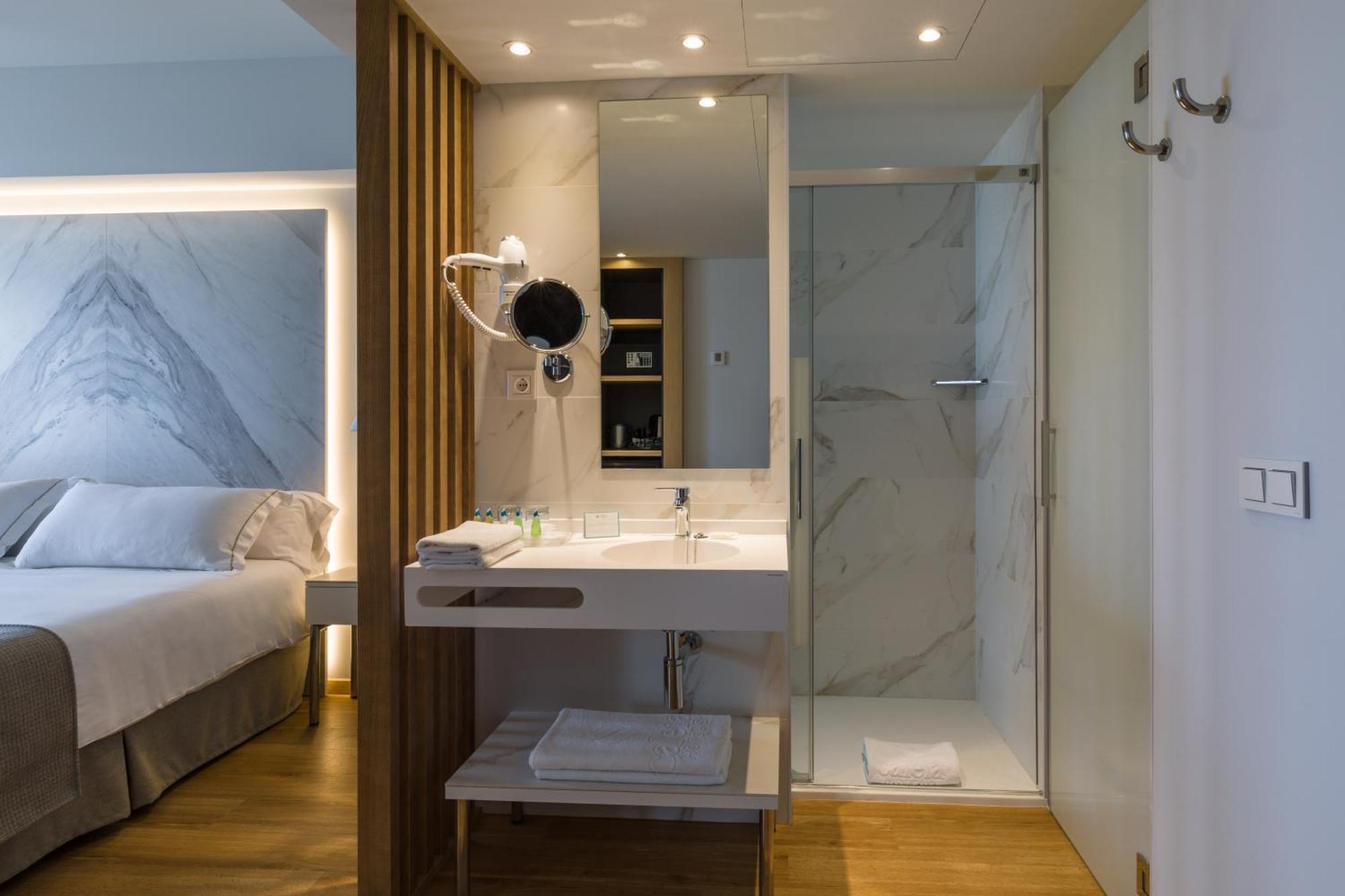Doppelzimmer mit direktem Meerblick