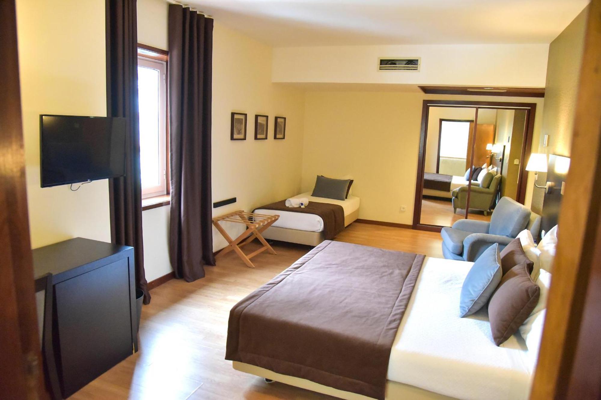 Superior Doppel-/Zweibettzimmer mit 1 Zustellbett (3 Erwachsene)