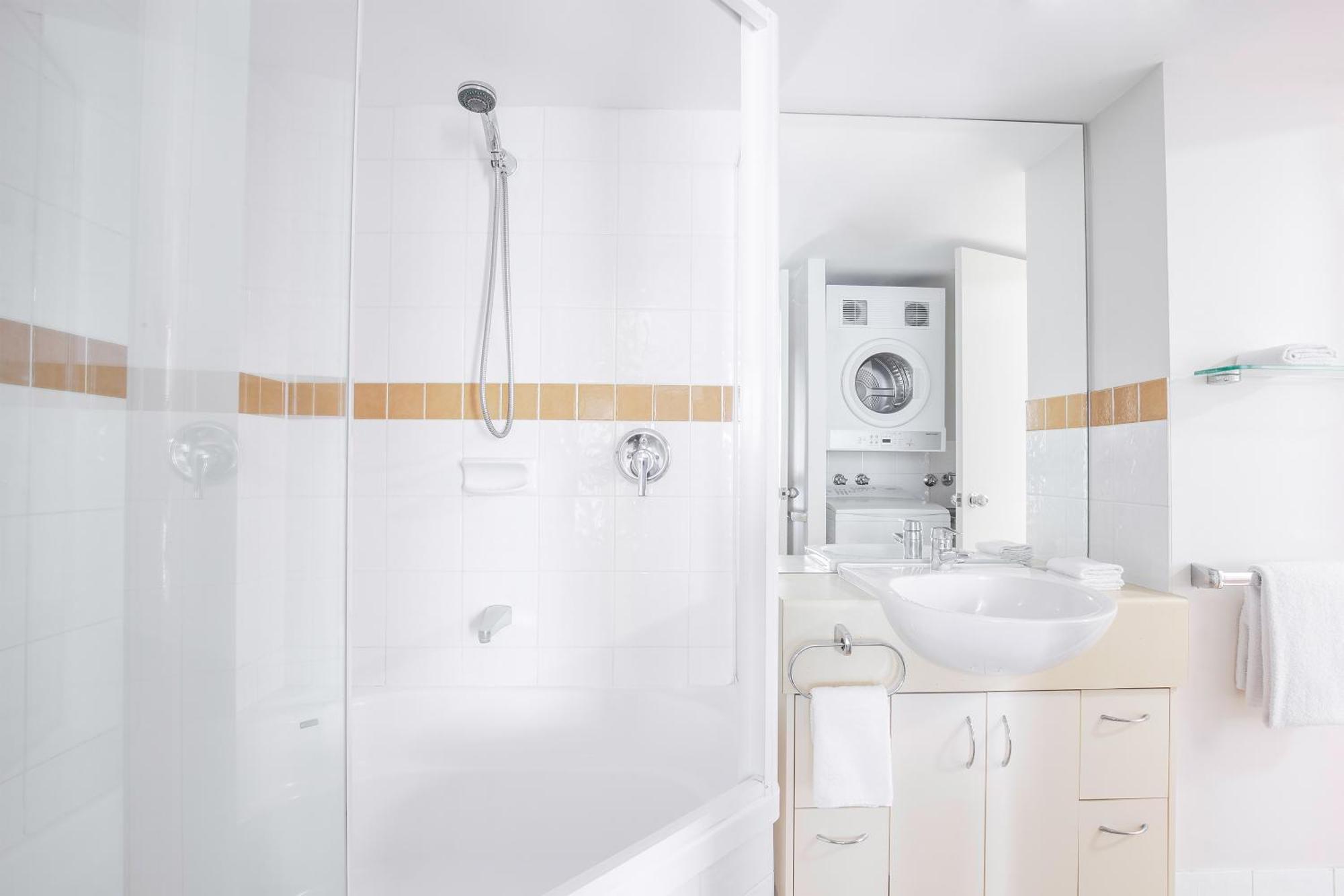 Apartment mit 2 Schlafzimmern und Poolblick