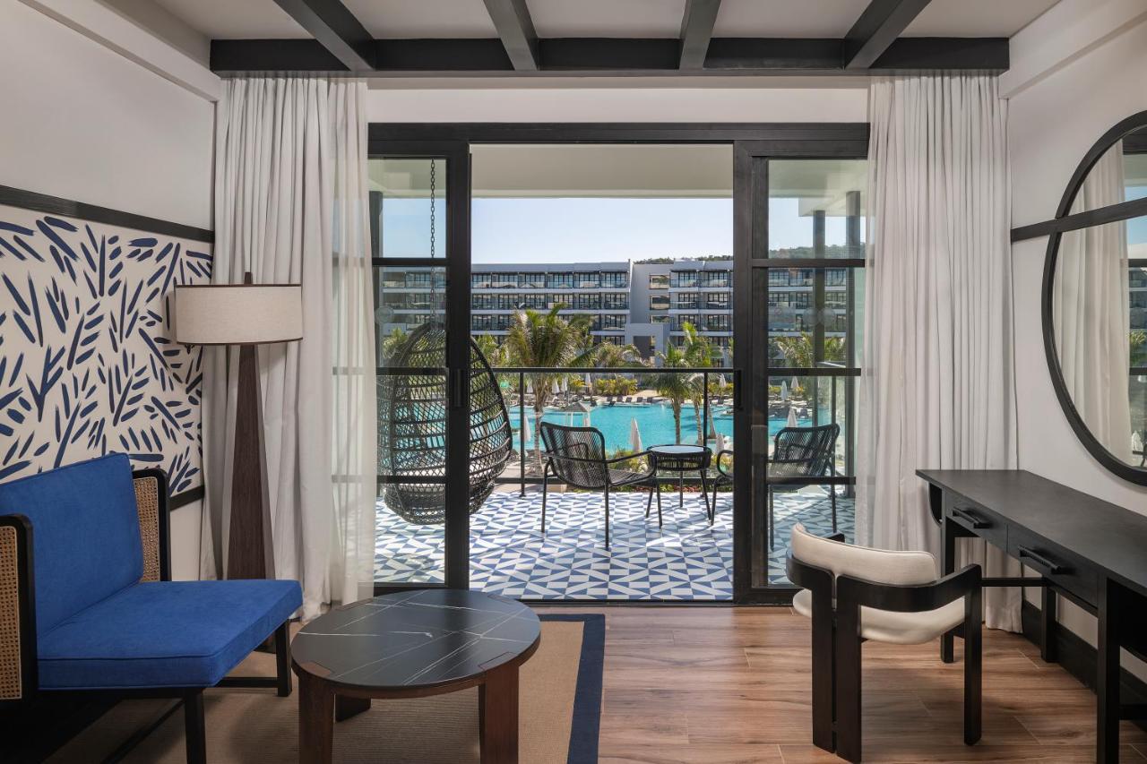 Junior Suite mit Poolblick