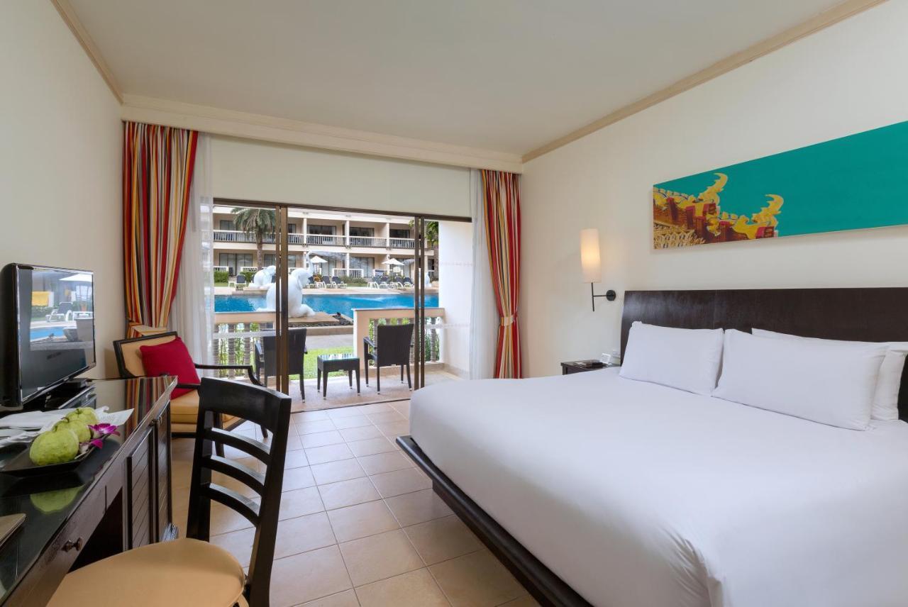 Deluxe Zimmer mit Kingsizebett - am Pool