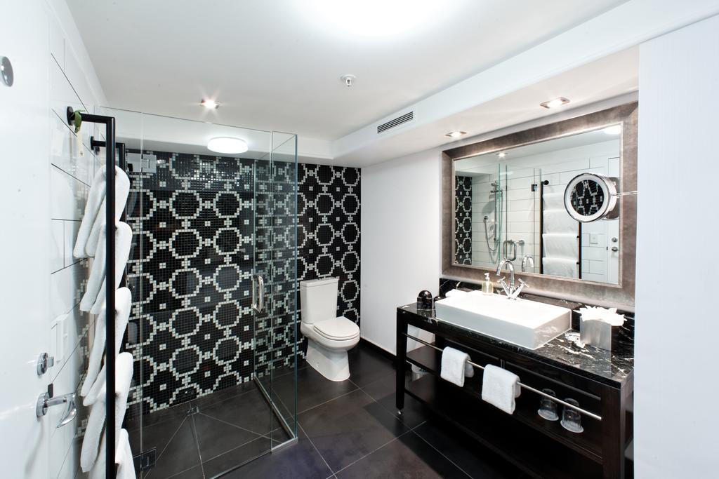 Suite mit 1 Schlafzimmer mit Kingsize-Bett und Seeblick