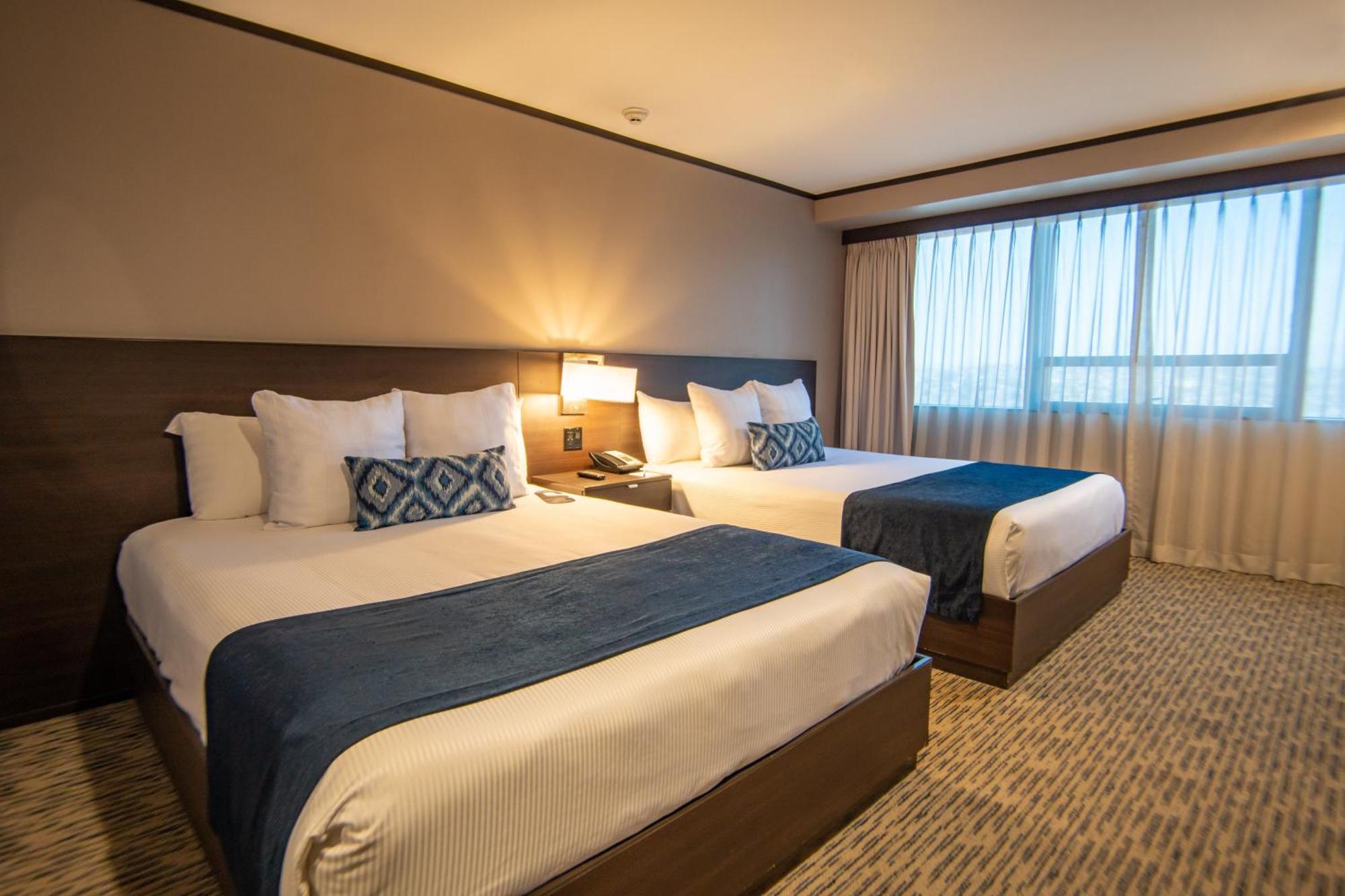 Doppelzimmer mit 2 Doppelbetten