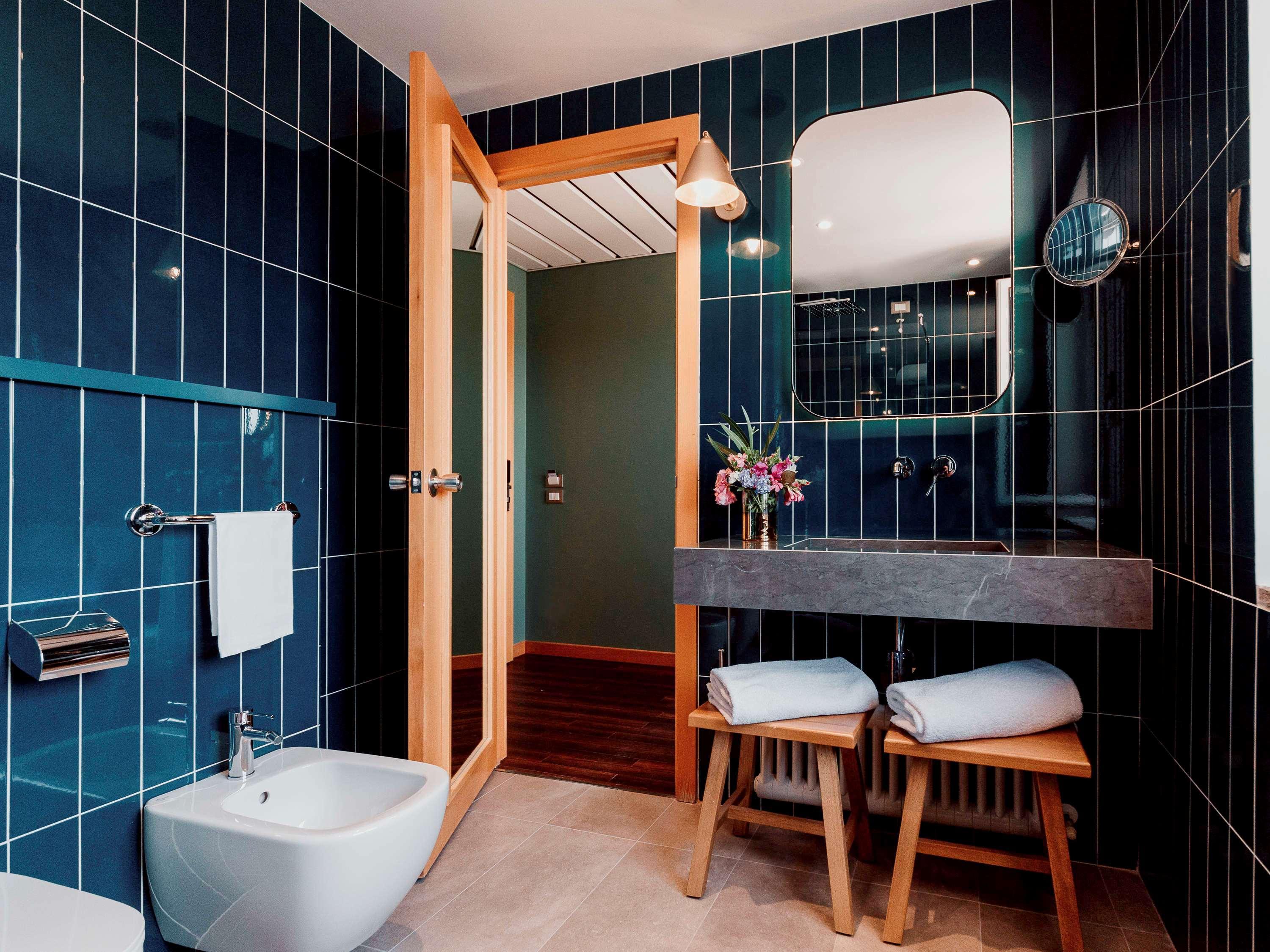 Deluxe Doppelzimmer mit Whirlpool-Badewanne und Terrasse