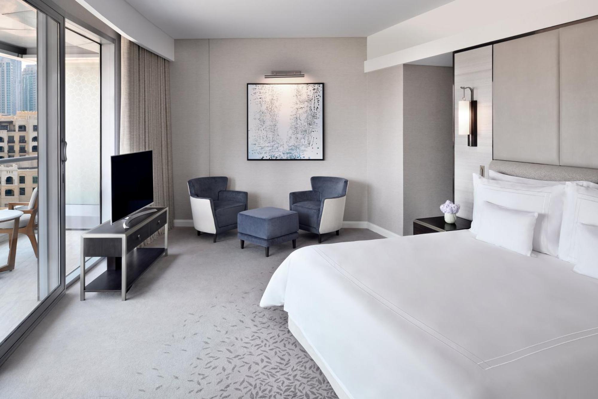 Executive Suite mit Stadtblick, Balkon und Zugang zur Lounge