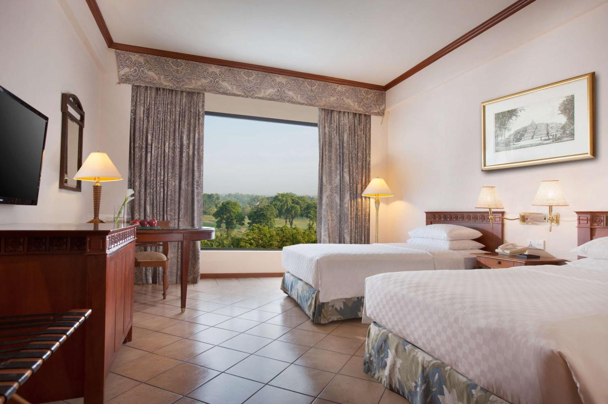 Twin Room - Club Access