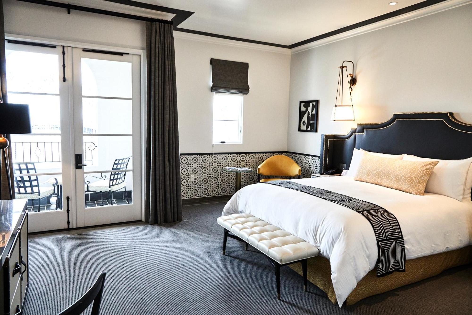 Deluxe Zimmer mit Kingsize-Bett