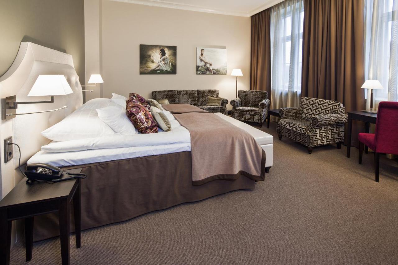 Superior-Zimmer mit Kingsize-Bett – Schlossgebäude