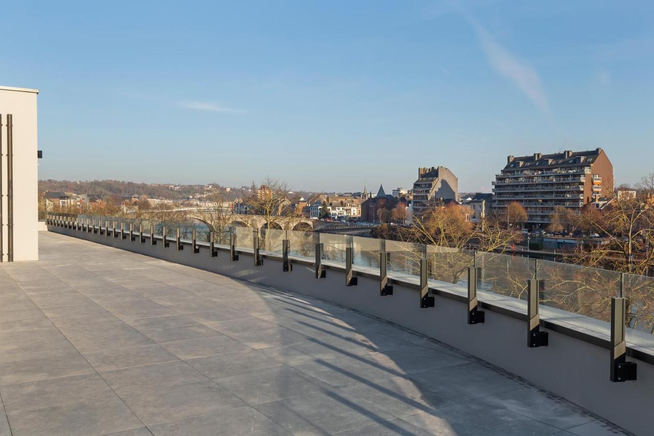 Privilege Zimmer mit Kingsize-Bett und Flussblick — Zugang zur Terrasse