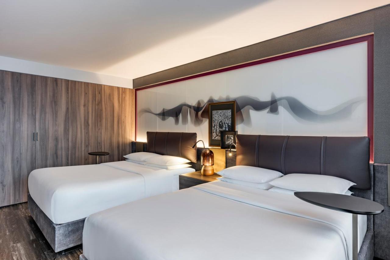 Doppelzimmer mit 2 Doppelbetten