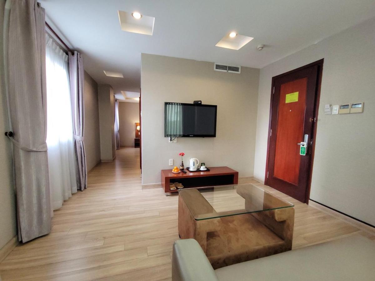 Aristo Suite room (Free minibar)