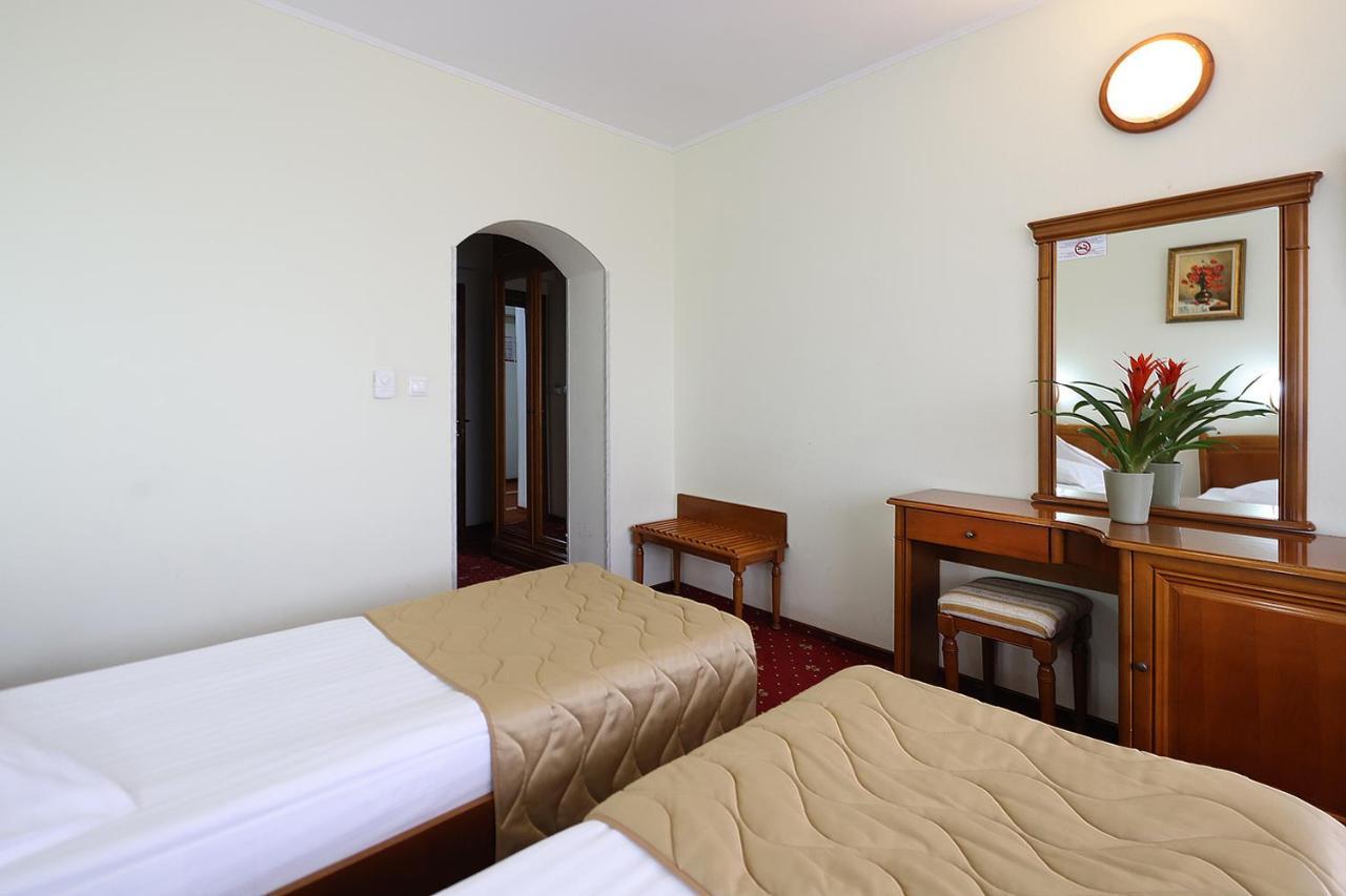 Doppelzimmer mit Stadtblick